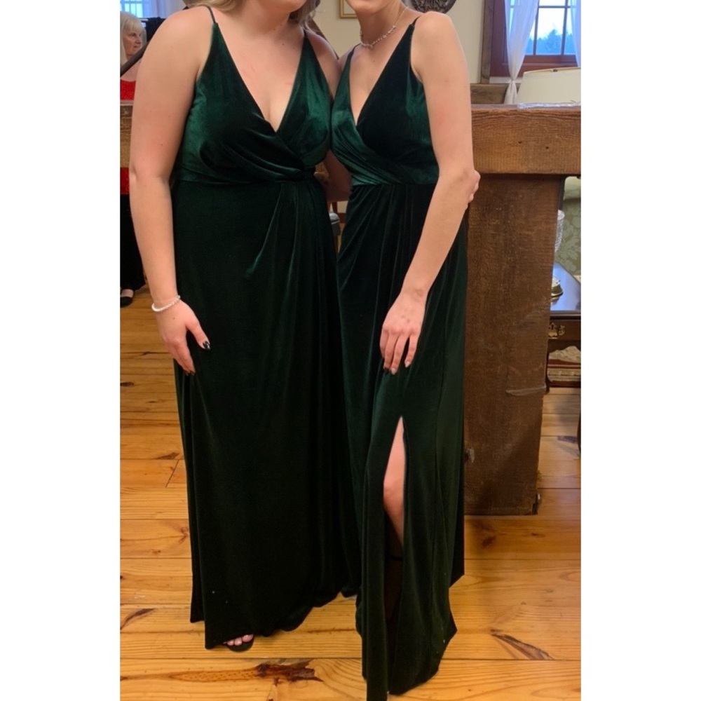 B2 Jasmine Bridesmaid Dress- UNALTERED